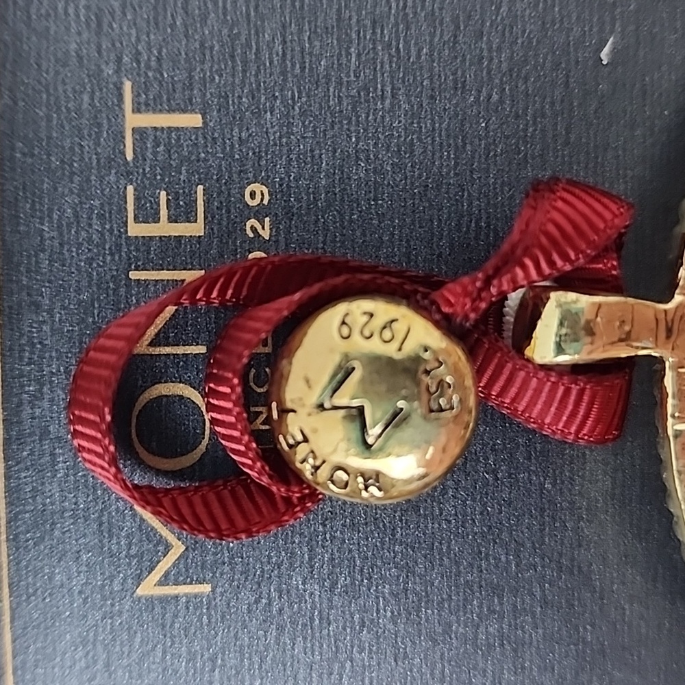 Monet 2014 Holiday Christmas Ornament Gold Tone Red Green - Picture 5 of 10